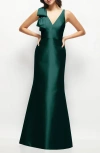 Alfred Sung Bow Detail Sleeveless Satin Twill Trumpet Gown In Evergreen