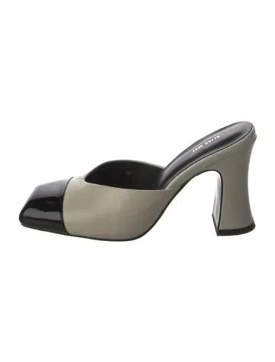 Pre-owned Alias Mae Leather Colorblock Pattern Mules In Black/neutrals