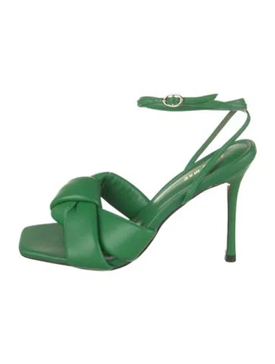 Pre-owned Alias Mae Leather Sandals In Green