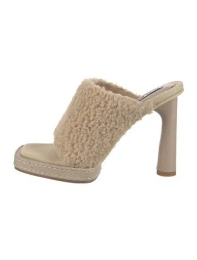 Pre-owned Alias Mae Shearling Slides In Neutrals