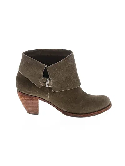 Pre-owned Alice And Olivia Alice + Olivia Ankle Boots In Green