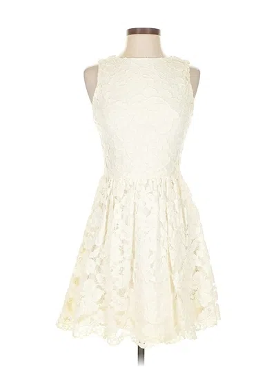 Pre-owned Alice And Olivia Alice + Olivia Cocktail Dress In White
