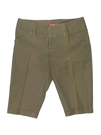 Pre-owned Alice And Olivia Alice + Olivia Khaki Shorts In Green