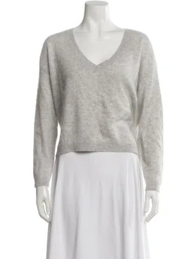 Pre-owned Alice And Olivia Cashmere V-neck Sweater In Gray