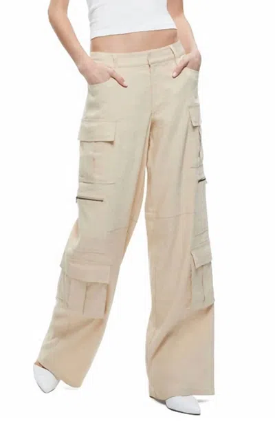 Alice And Olivia Cay Baggy Cargo Pant In Natural In White