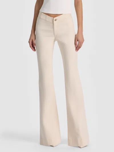 Alice And Olivia Chelsea V-waist Jean In White