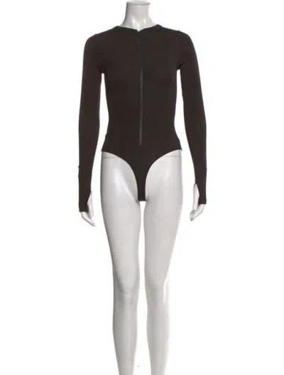 Pre-owned Alice And Olivia Crew Neck Long Sleeve Bodysuit In Brown