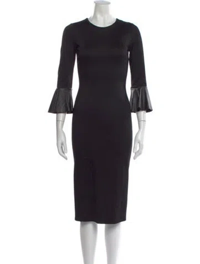 Pre-owned Alice And Olivia Crew Neck Midi Length Dress In Black