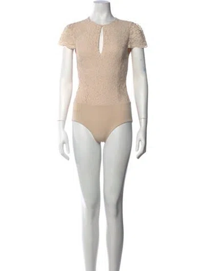 Pre-owned Alice And Olivia Crew Neck Short Sleeve Bodysuit In Neutral