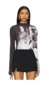 Alice And Olivia Delaina Long Sleeve Turtleneck Top In Black