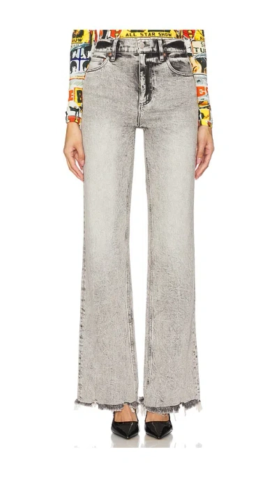 Alice And Olivia Delancey High Rise Relaxed Boot Cut Jean In Grey