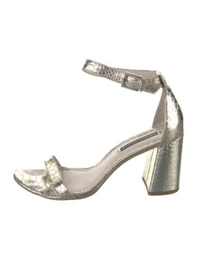 Pre-owned Alice And Olivia Embossed Leather Animal Print Sandals In Gold/metallic