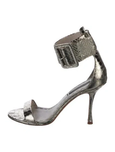 Pre-owned Alice And Olivia Embossed Leather Animal Print Sandals In Metallic/silver