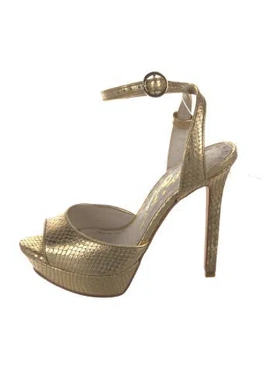 Pre-owned Alice And Olivia Embossed Leather Sandals