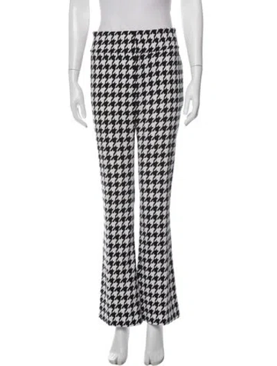 Pre-owned Alice And Olivia Houndstooth Print Flared Pants In White