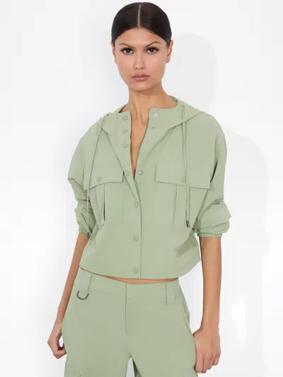Alice And Olivia James Cropped Parka In Green