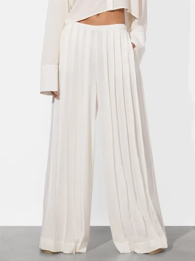 Alice And Olivia Jenna Pleated Pull On Pant In White