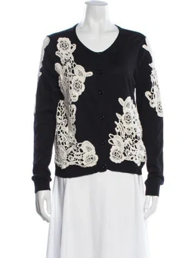 Pre-owned Alice And Olivia Lace Pattern V-neck Sweater In Black