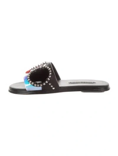 Pre-owned Alice And Olivia Leather Graphic Print Slides In Black