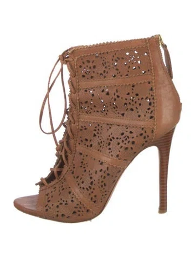 Pre-owned Alice And Olivia Leather Lace Pattern Pumps In Brown