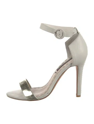 Pre-owned Alice And Olivia Leather Sandals In Gold/white