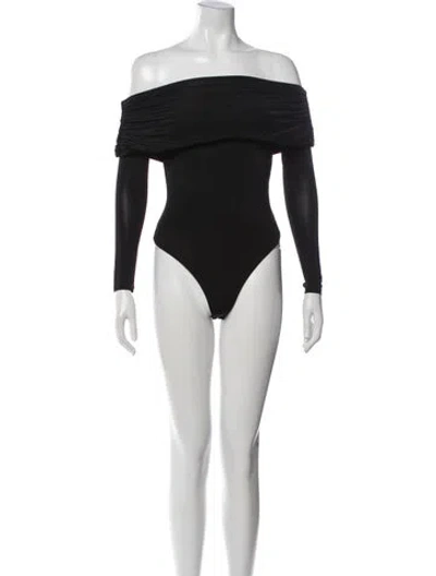 Pre-owned Alice And Olivia Off-the-shoulder Long Sleeve Bodysuit In Black