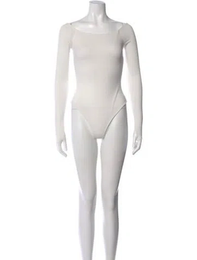 Pre-owned Alice And Olivia Off-the-shoulder Long Sleeve Bodysuit In Neutral