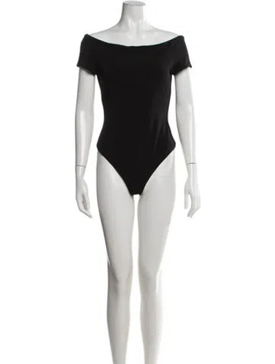 Pre-owned Alice And Olivia Off-the-shoulder Short Sleeve Bodysuit In Black