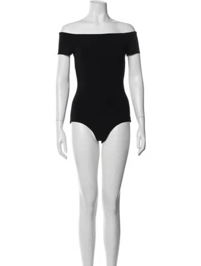 Pre-owned Alice And Olivia Off-the-shoulder Short Sleeve Bodysuit In Black