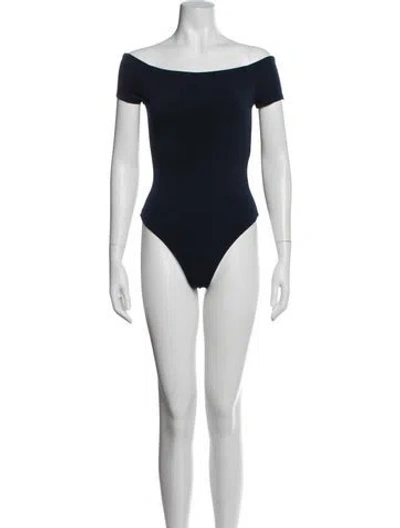 Pre-owned Alice And Olivia Off-the-shoulder Short Sleeve Bodysuit In Blue