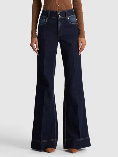 Alice And Olivia Perfect Jean In Blue