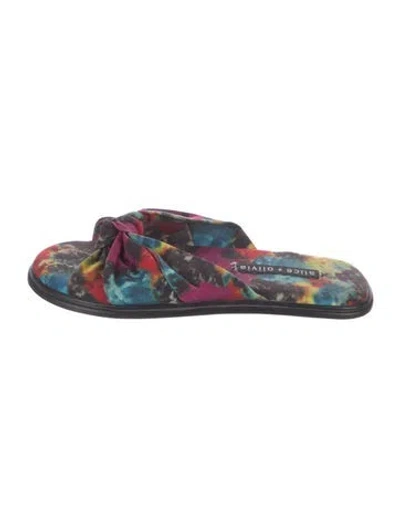 Pre-owned Alice And Olivia Printed Slides In Blue