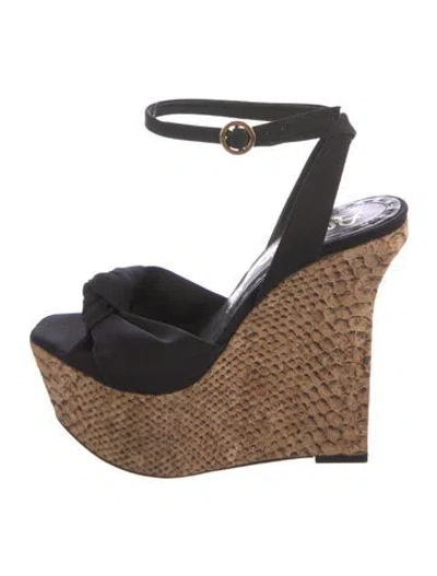 Pre-owned Alice And Olivia Sandals In Black