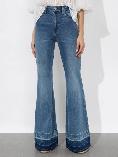 Alice And Olivia Sb Bell Jean In Liana Vintage Blue