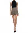 Alice And Olivia Scarlet High Rise Flutter Shorts In Camel/black In Brown