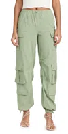 Alice And Olivia Joette Wide Leg Cargo Pants In Sage