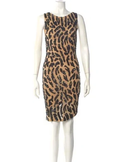Pre-owned Alice And Olivia Silk Knee-length Dress In Neutral