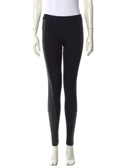 Pre-owned Alice And Olivia Skinny Leg Pants In Black