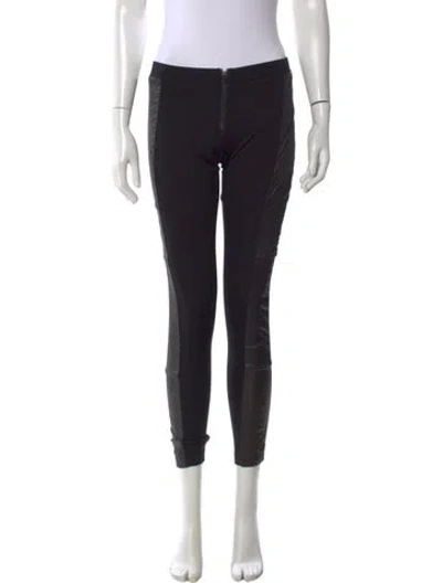 Pre-owned Alice And Olivia Skinny Leg Pants In Black