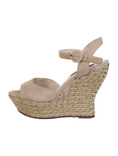 Pre-owned Alice And Olivia Suede Slingback Pumps In Gold
