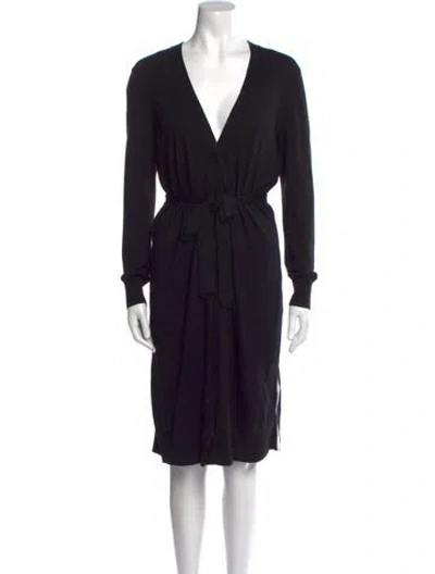Pre-owned Alice And Olivia V-neck Sweater In Black