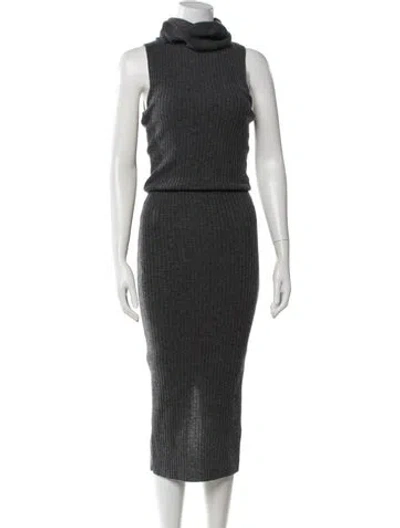 Pre-owned Alice And Olivia Wool Midi Length Dress In Grey