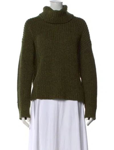 Pre-owned Alice And Olivia Wool Turtleneck Sweater In Green
