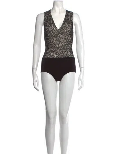 Pre-owned Alice + Olivia Lace Pattern V-neck Bodysuit In Black/white