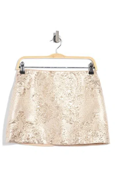 Alice + Olivia Rubi Low Rise Micro Skirt In Neutral