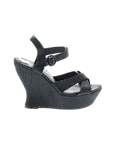 Pre-owned Alice + Olivia Wedges In Black