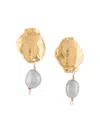 Alighieri Shadow And Pearl Earrings In Gold