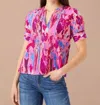 Alivia The Adriana Top In Paint Burst Pink