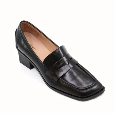 All Black Women's Angle Princess Loafer In Black