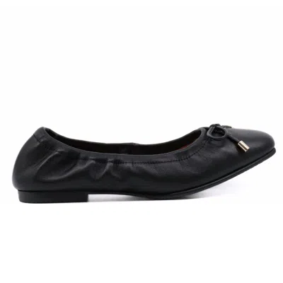 All Black Women's Ballet Flats In Black